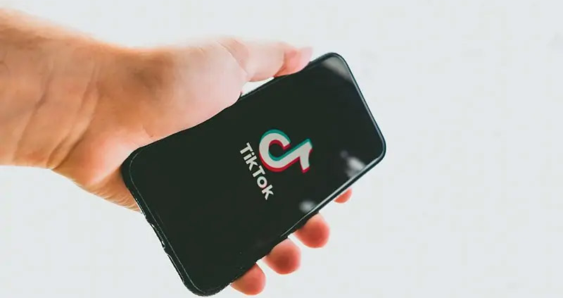 To Tik or Not to Tok?